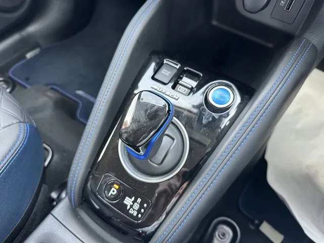 キックス(ニッサン)オーテック中古車 24