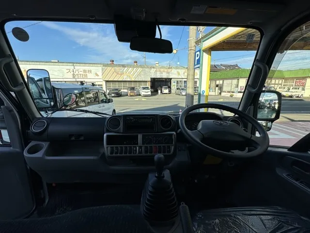 ダイナトラック(トヨタ)ジャストロー 1.25t 5MT登録済未使用車 4