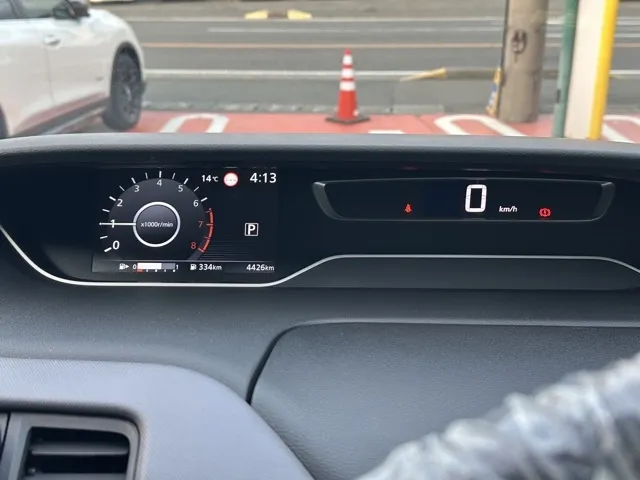 セレナ(ニッサン)B中古車 23