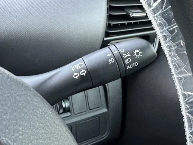 セレナ(ニッサン)B中古車 25