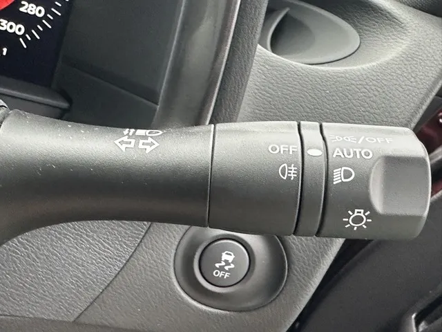 フェアレディZ(ニッサン)ベースグレード AT中古車 24