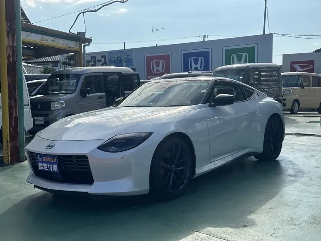 フェアレディZ(ニッサン)バージョンS 6MT登録済未使用車 1