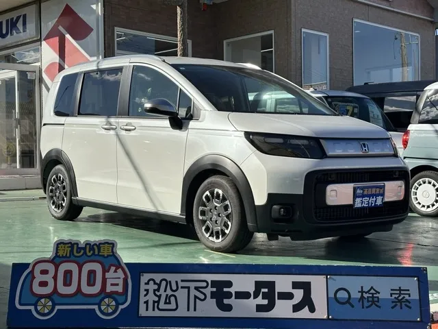 フリード(ホンダ)e：HEVクロスター 5人乗登録済未使用車 0