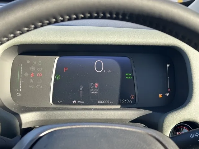 フリード(ホンダ)e：HEVクロスター 5人乗登録済未使用車 19