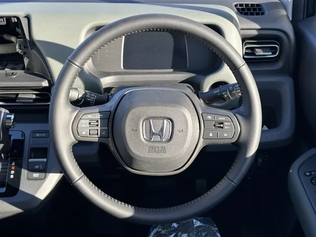 フリード(ホンダ)e：HEVクロスター 5人乗登録済未使用車 6