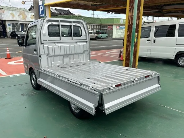 キャリートラック(スズキ)KC 4WD AT届出済未使用車 8