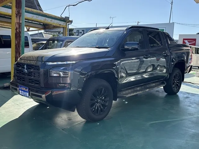 トライトン(三菱)GSRレンタ登録済未使用車 1