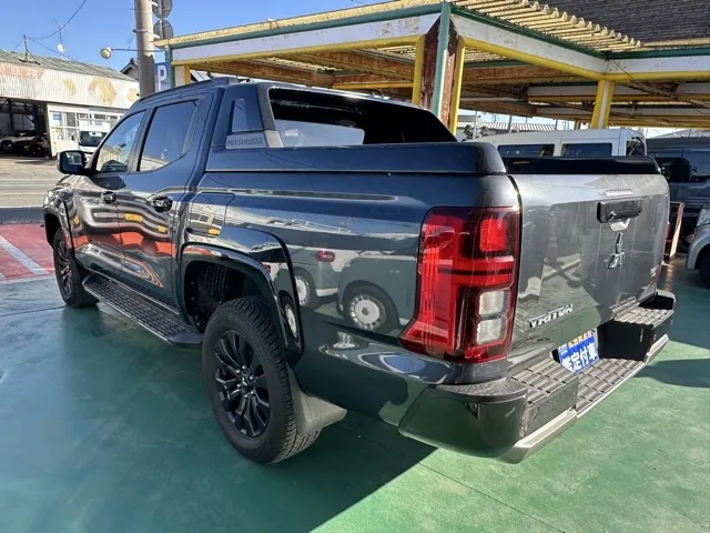 トライトン(三菱)GSRレンタ登録済未使用車 2