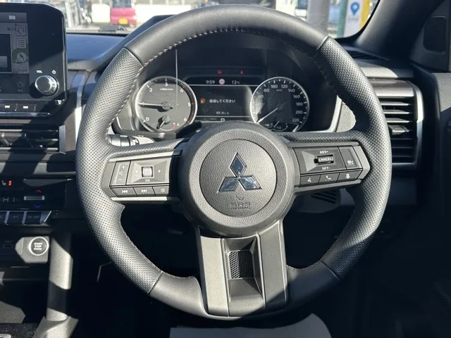 トライトン(三菱)GSRレンタ登録済未使用車 6