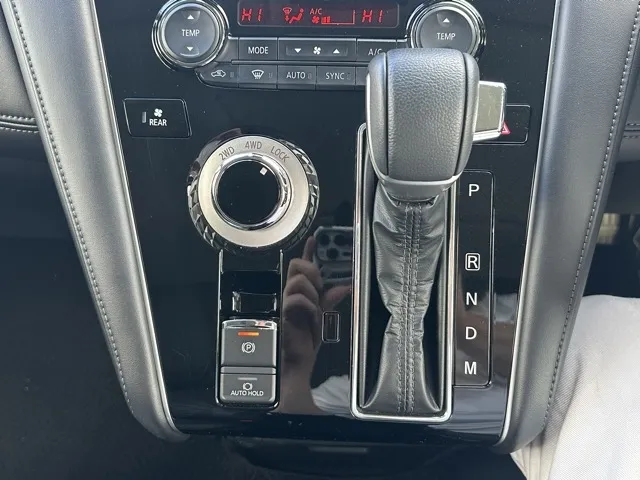 デリカD:5(三菱)Ｐ 8人 ナビ取付PKGⅡレンタＵＰ 21