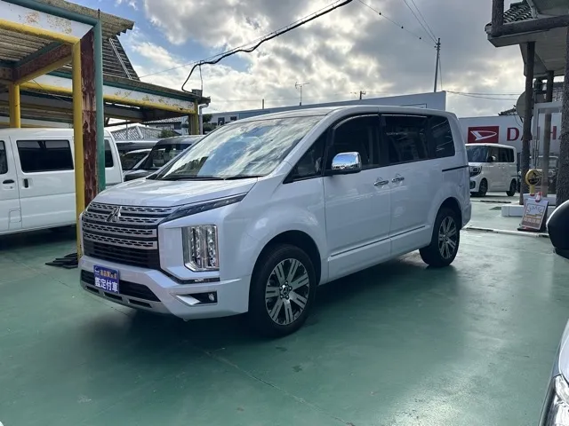 デリカD:5(三菱)Ｐ 8人 ナビ取付PKGⅡレンタＵＰ 1