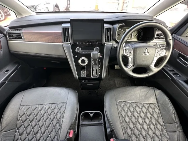 デリカD:5(三菱)Ｐ 8人 ナビ取付PKGⅡレンタＵＰ 6