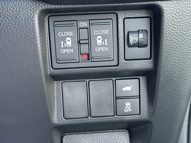 ステップワゴン(ホンダ)e・HEVスパーダ 7人中古車 19