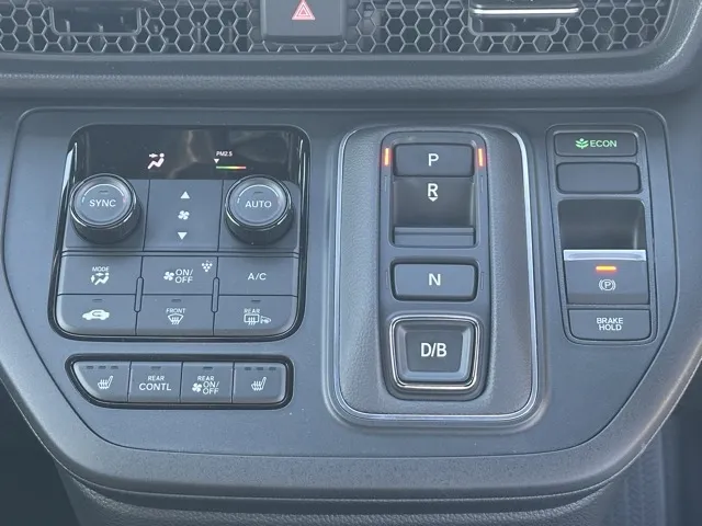 ステップワゴン(ホンダ)e・HEVスパーダ 7人中古車 23