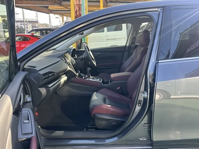 レヴォーグ(スバル)STIスポーツ EX中古車 3