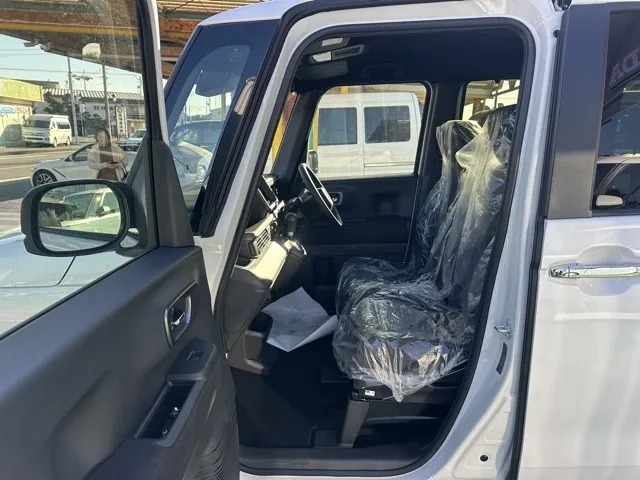 N-BOX(ホンダ)N-BOXカスタム 両側PSD届出済未使用車 3