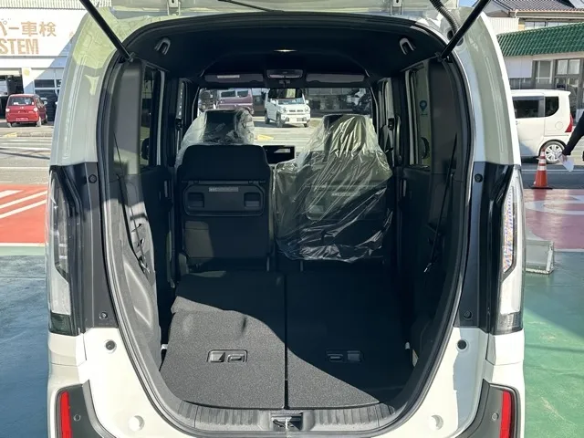 N-BOX(ホンダ)N-BOXカスタム 両側PSD届出済未使用車 10