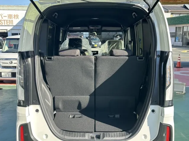 N-BOX(ホンダ)N-BOXカスタム 両側PSD届出済未使用車 10
