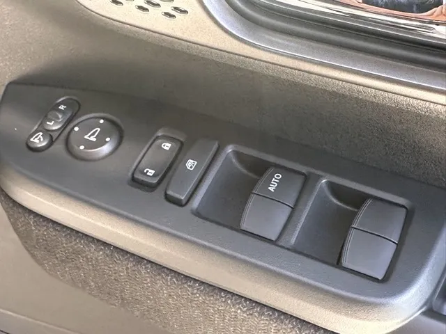 N-BOX(ホンダ)N-BOXカスタム 両側PSD届出済未使用車 14