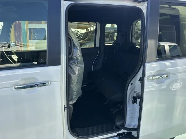 N-BOX(ホンダ)N-BOXカスタム 両側PSD届出済未使用車 4