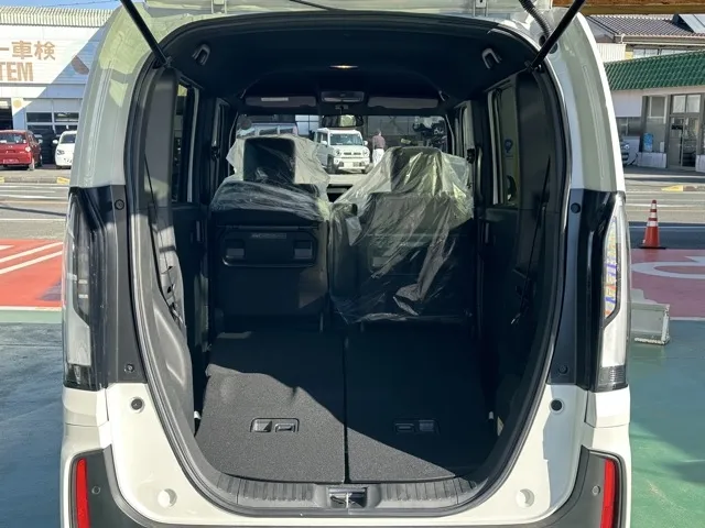N-BOX(ホンダ)N-BOXカスタム 両側PSD届出済未使用車 11