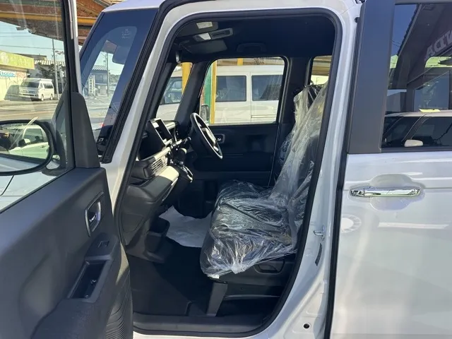 N-BOX(ホンダ)N-BOXカスタム 両側PSD届出済未使用車 3