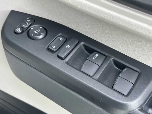 N-BOX(ホンダ)N-BOX ファッションスタイル コンフォートＰ届出済未使用車 14