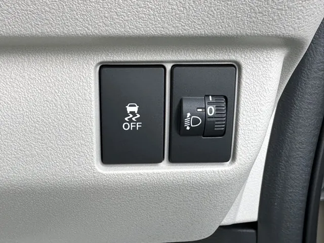 N-BOX(ホンダ)N-BOX ファッションスタイル コンフォートＰ届出済未使用車 16