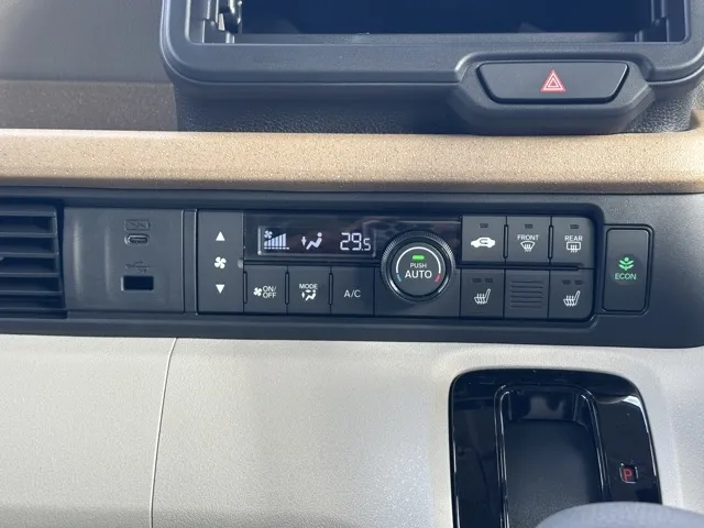 N-BOX(ホンダ)N-BOX ファッションスタイル コンフォートＰ届出済未使用車 18