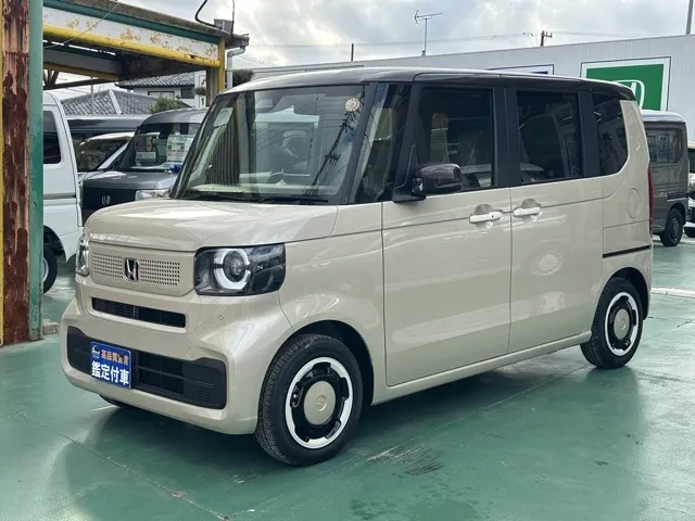 N-BOX(ホンダ)N-BOX ファッションスタイル コンフォートＰ届出済未使用車 1
