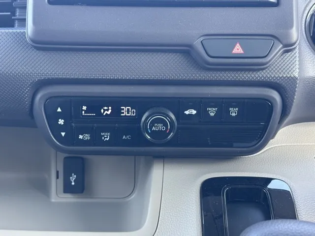 N-BOX(ホンダ)Gホンダセンシング中古車 14