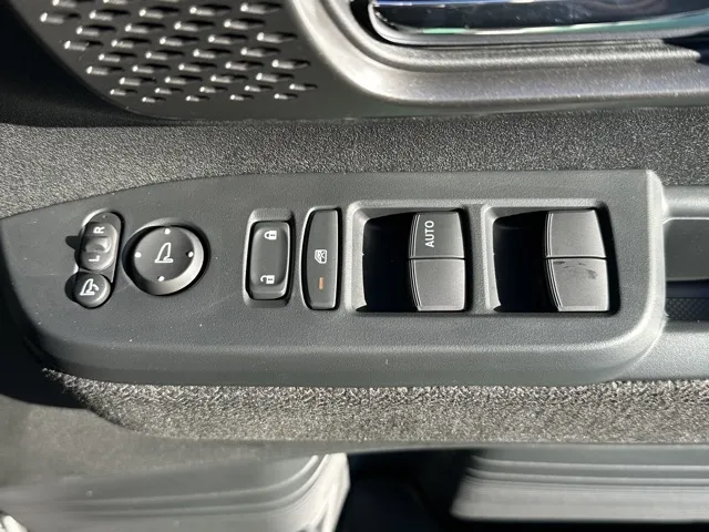 N-BOX(ホンダ)N-BOXカスタム届出済未使用車 13