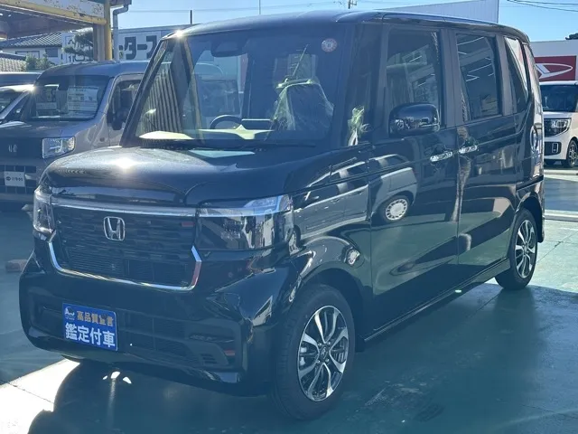 N-BOX(ホンダ)N-BOXカスタム届出済未使用車 1