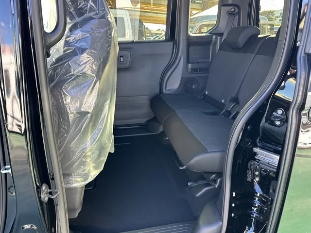 N-BOX(ホンダ)N-BOXカスタム届出済未使用車 4