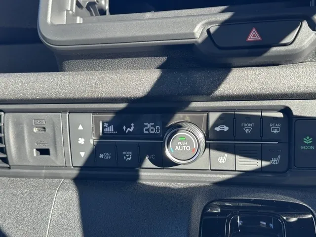 N-BOX(ホンダ)N-BOXカスタム届出済未使用車 15