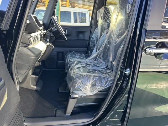 N-BOX(ホンダ)N-BOXカスタム届出済未使用車 3