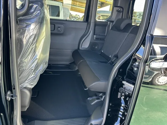 N-BOX(ホンダ)N-BOXカスタム届出済未使用車 4