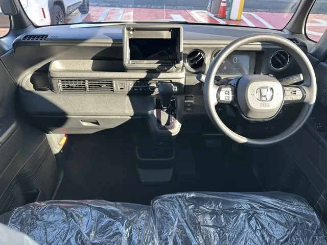 N-BOX(ホンダ)N-BOXカスタム届出済未使用車 5