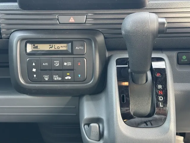 N-VAN(ホンダ)Gタイプ AT ４WD届出済未使用車 16