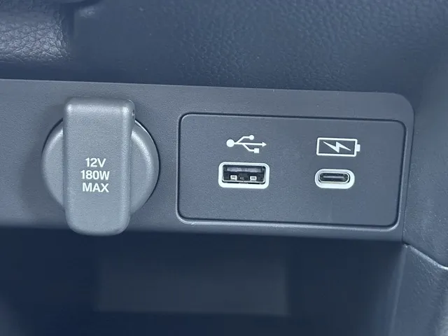 ステップワゴン(ホンダ)スパーダ 7人登録済未使用車 22