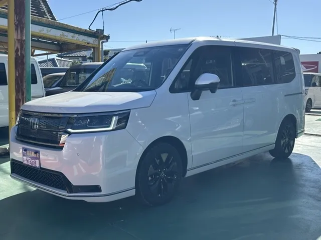 ステップワゴン(ホンダ)スパーダ 7人登録済未使用車 1