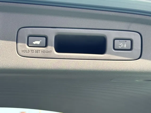 ZR-V(ホンダ)e：HEV Z登録済未使用車 9