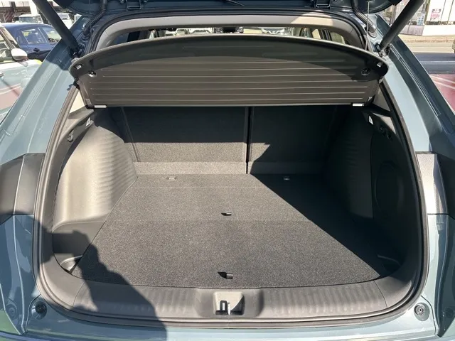 ZR-V(ホンダ)e：HEV Z登録済未使用車 10