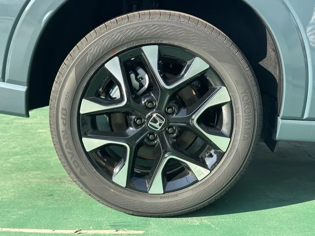 ZR-V(ホンダ)e：HEV Z登録済未使用車 13