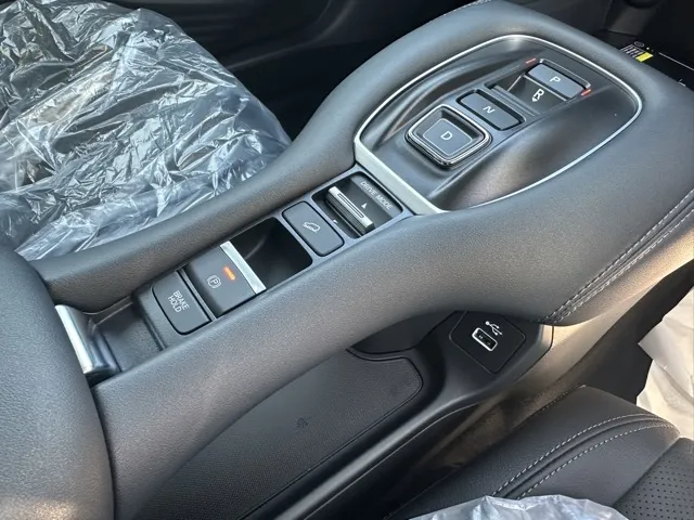 ZR-V(ホンダ)e：HEV Z登録済未使用車 23