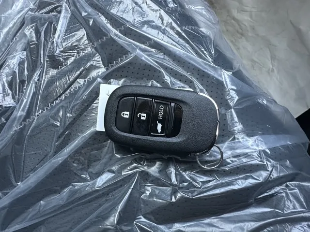 ZR-V(ホンダ)e：HEV Z登録済未使用車 24