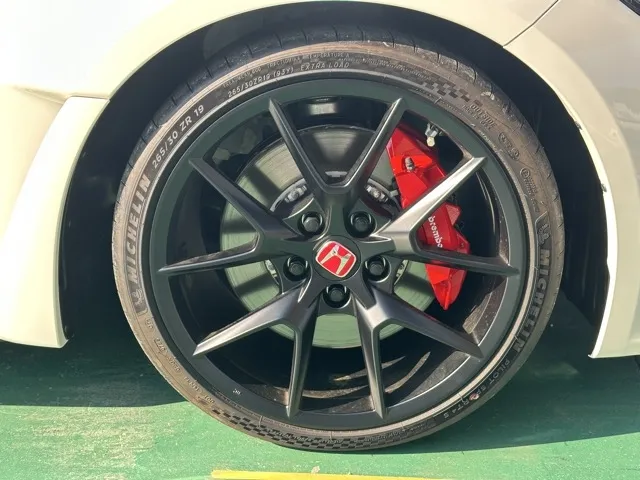 シビック(ホンダ)タイプR レーシングブラックPKG登録済未使用車 12