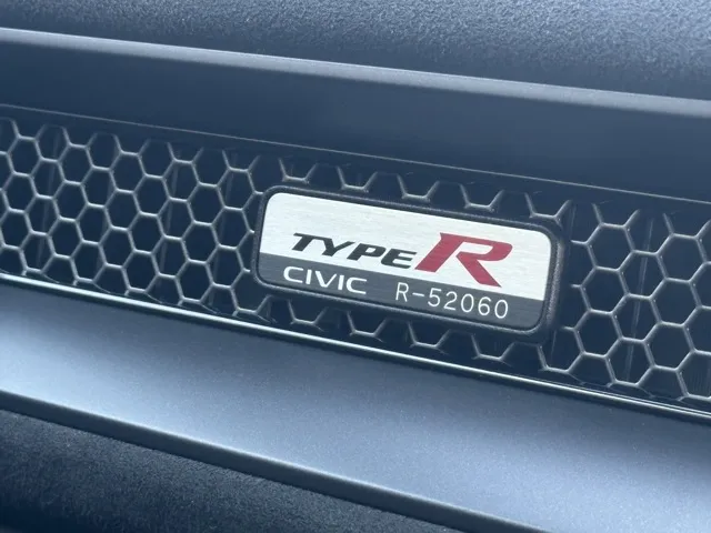 シビック(ホンダ)タイプR レーシングブラックPKG登録済未使用車 24