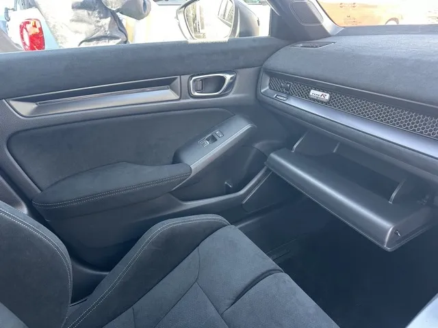 シビック(ホンダ)タイプR レーシングブラックPKG登録済未使用車 25