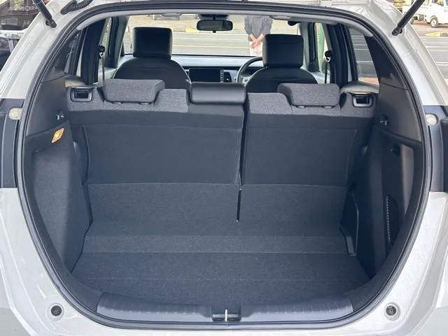 フィット(ホンダ)e：HEV ホーム中古車 8